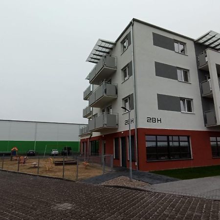 Apartament Wrzesnia IIアパートメント エクステリア 写真