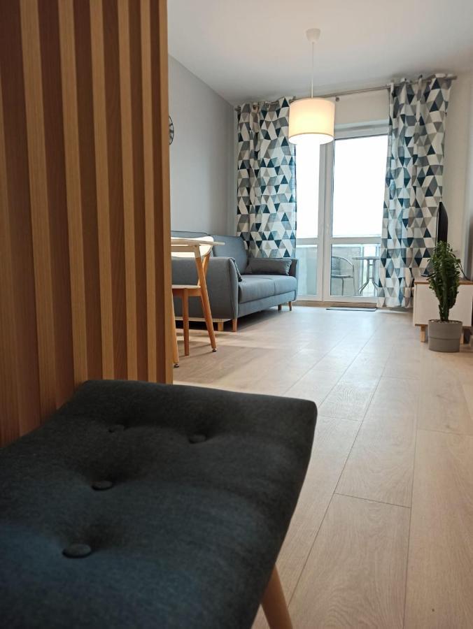 Apartament Wrzesnia IIアパートメント エクステリア 写真