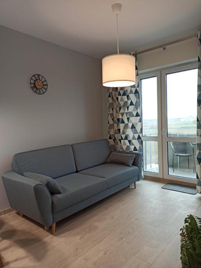 Apartament Wrzesnia IIアパートメント エクステリア 写真