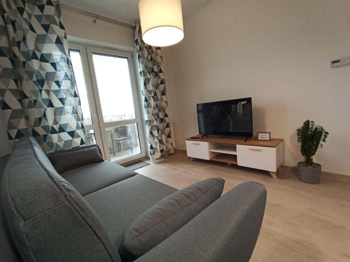 Apartament Wrzesnia IIアパートメント エクステリア 写真